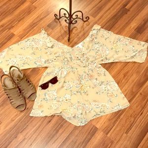 Gorgeous floral romper NWOT